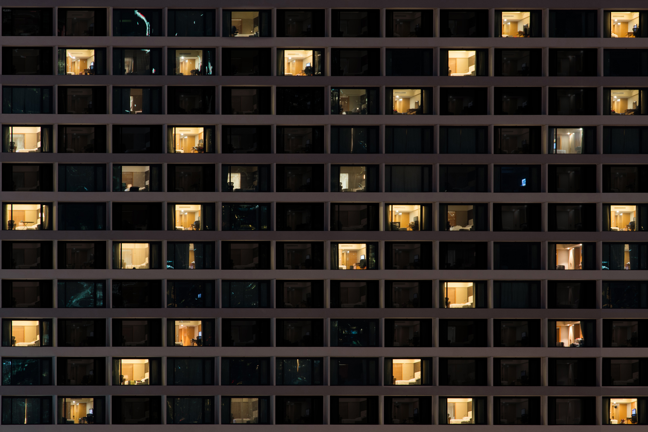 save energy in hotel rooms